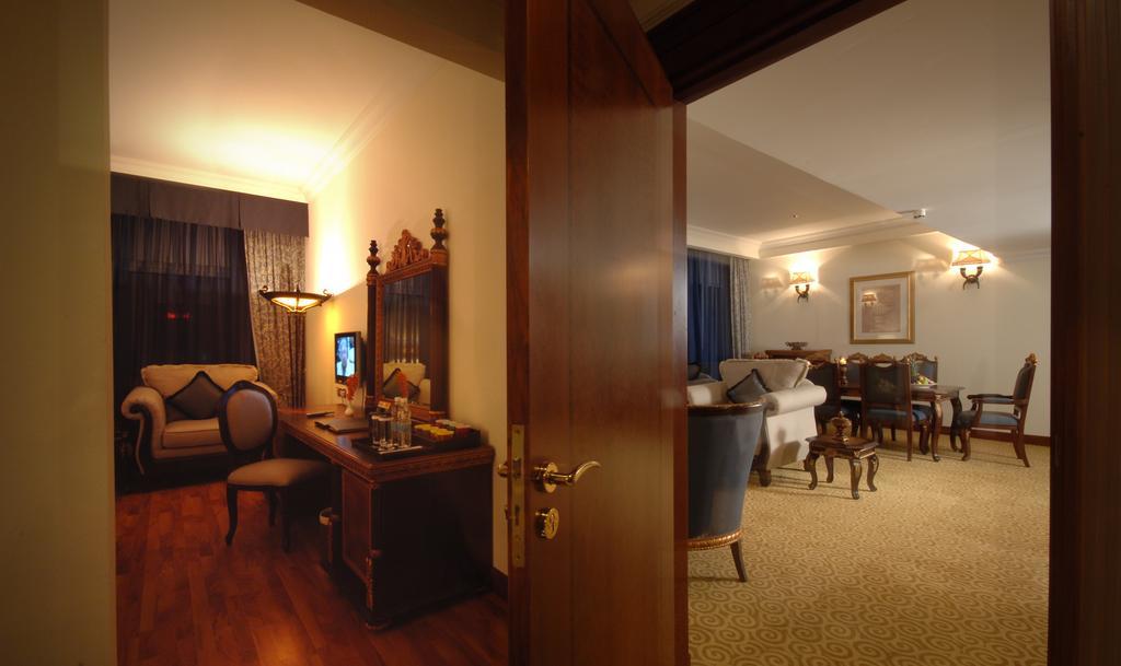 Grand Excelsior Hotel - Bur Dubai Room photo